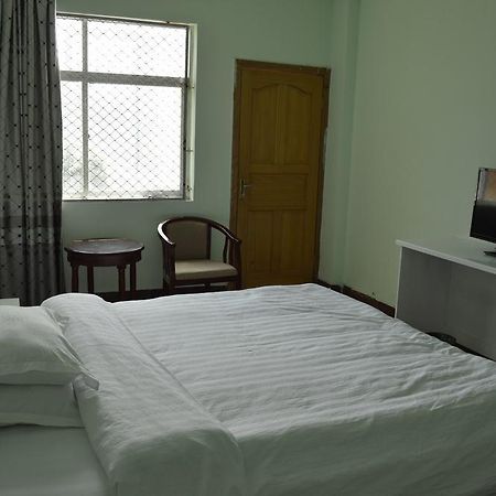 Tianwaitian Inn Lhasa Extérieur photo